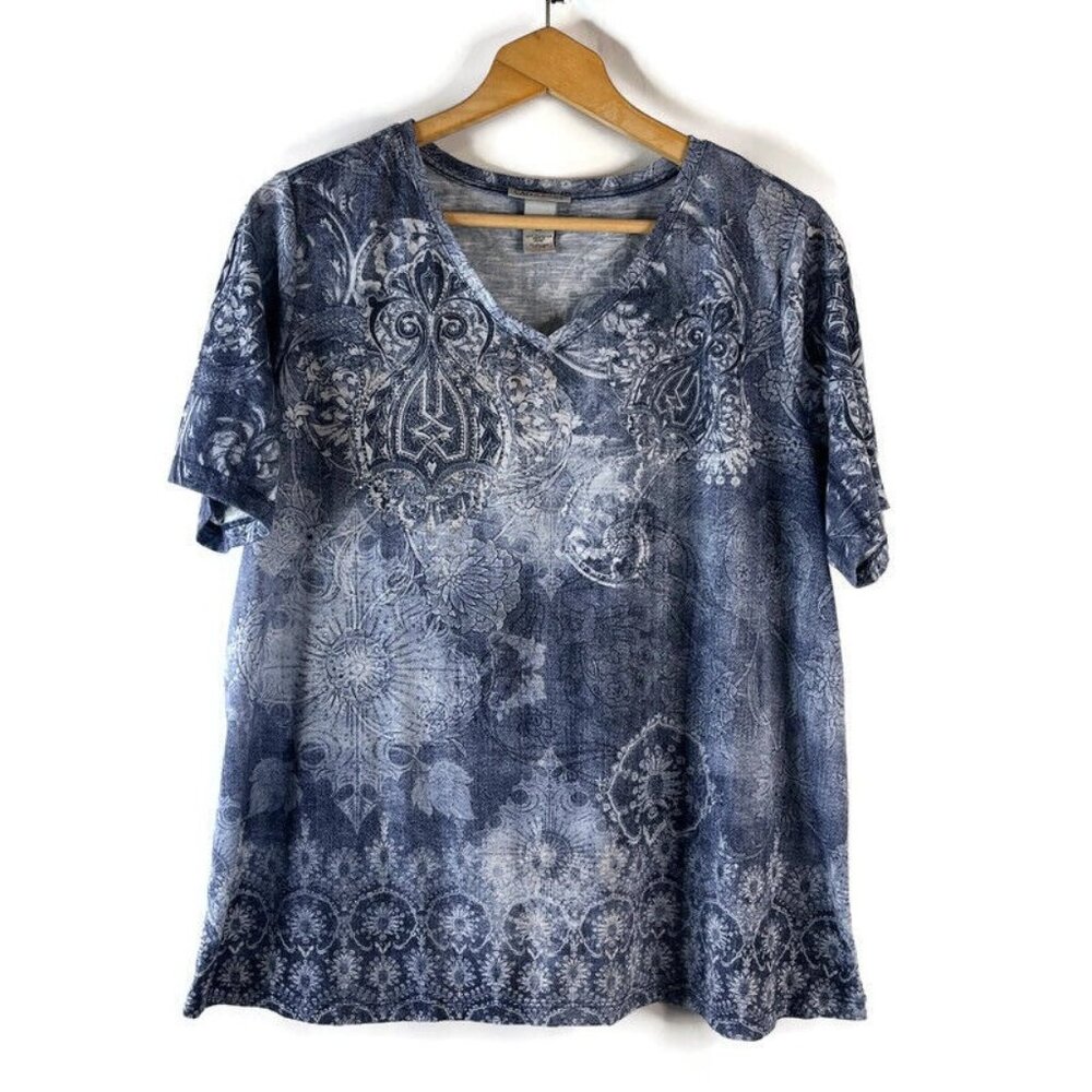 Catherines Womens Tee T-Shirt Top Size 0X Blue Geometric Boho Floral V-Neck
